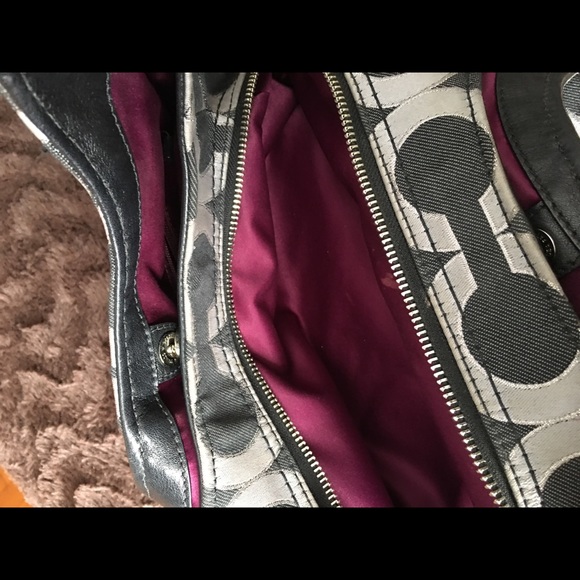 Coach - Picture 4 of 5